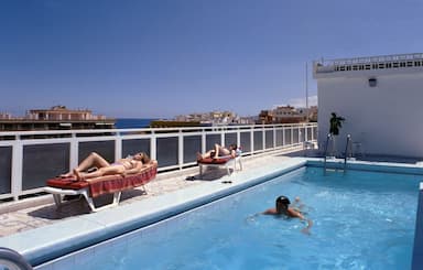 Hotel Tropical